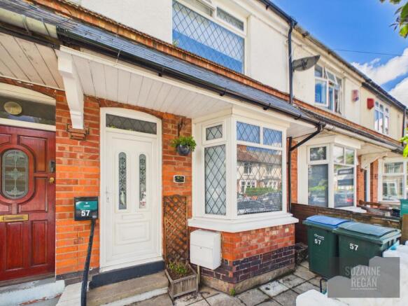 2 bed property, in Harefield Road, £200,000