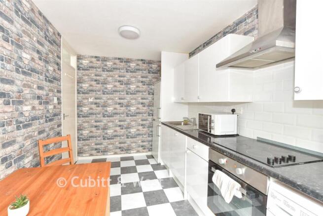 Studio, in Bell Street, £150,000