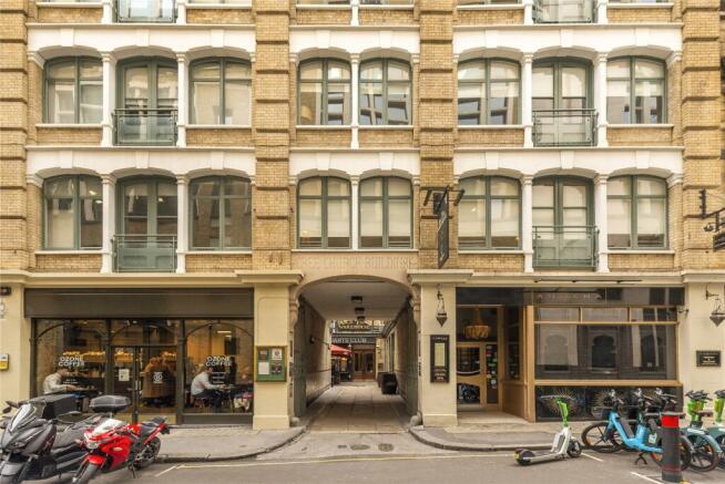 1 bed property, in 4 - 8 Creechurch Lane, £460,000
