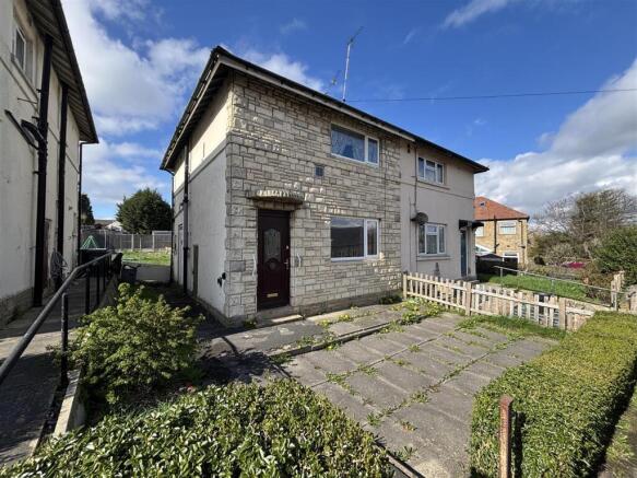 2 bed property, in 58, £140,000