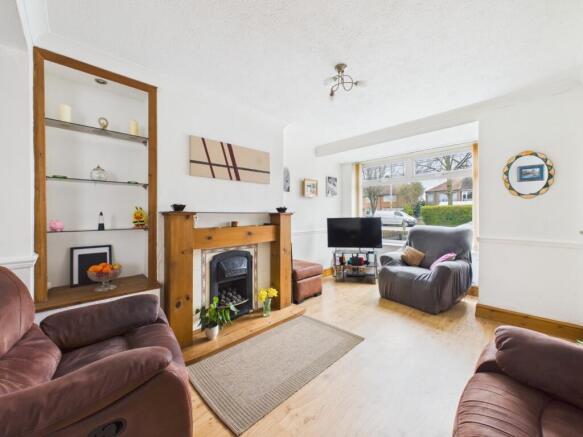 4 bed property, in Sutton Road, £140,000
