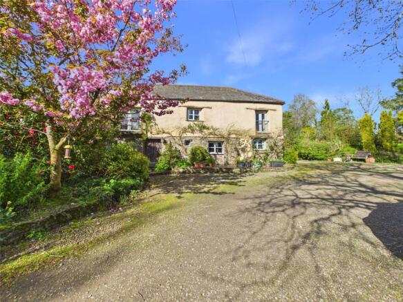 3 bed property, in Clubworthy, £475,000