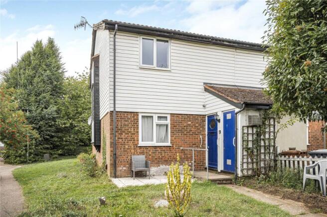 1 bed property, in Ladywood Road, £170,000