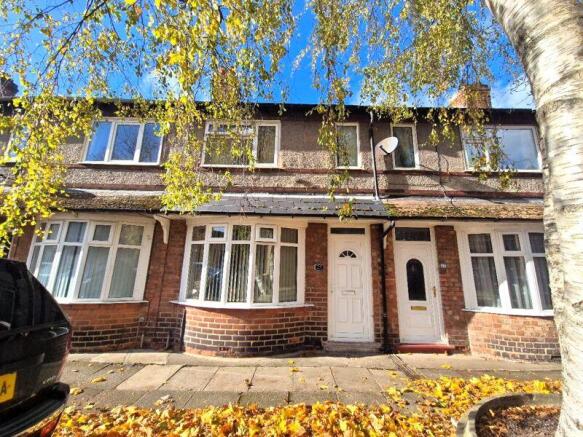 2 bed property, in Grey Street, £80,000