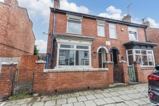 3 bed property, in Allcroft Street, £125,000
