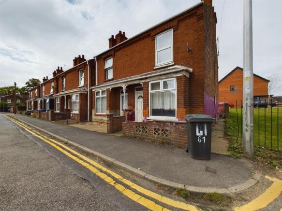 3 bed property, in Hartley Street, £135,000