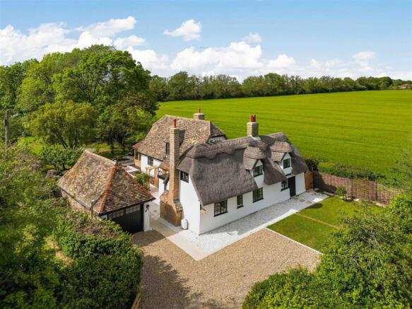 4 bed property, in Pettitts Lane, £1,200,000