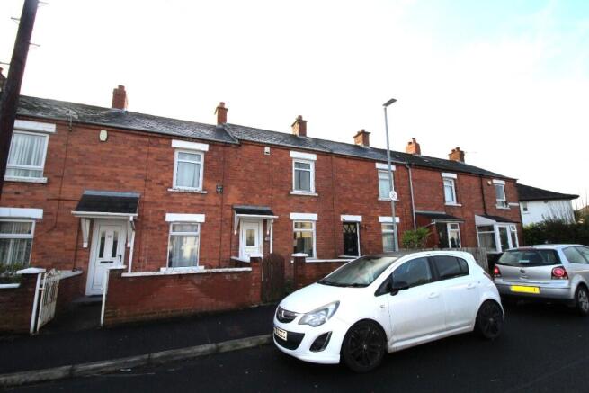 2 bed property, in Titania Street, £89,950