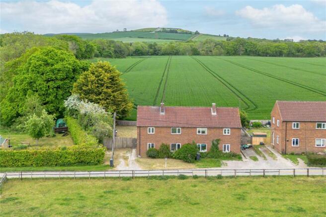 3 bed property, in New Sleight Farm Cottages, £300,000
