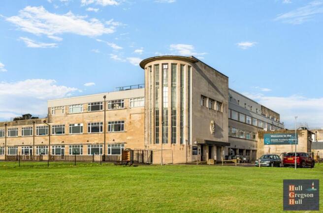 1 bed property, in Maritime House, £75,000