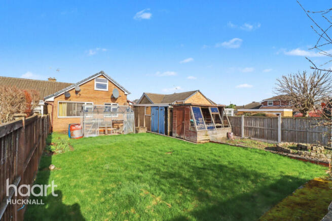 3 bed property, in Glendon Drive, £190,000