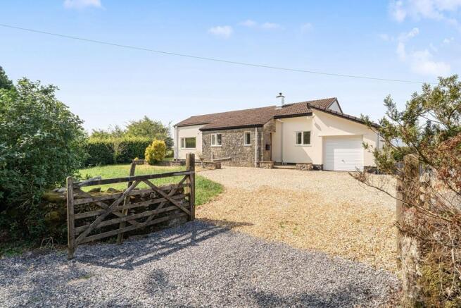 3 bed property, in Dursdon Drove, £495,000