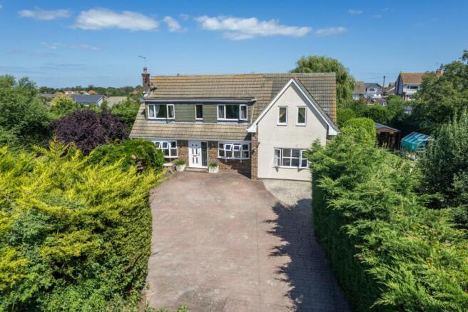 6 bed property, in Rayham Road, £750,000