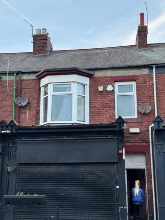 2 bed property, in Flat, £5,000