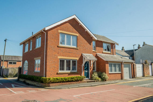 4 bed property, in Wharf Street, £495,000