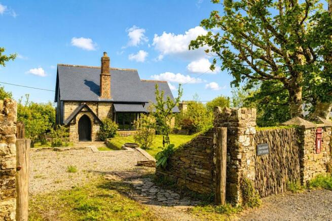 4 bed property, in Martinhoe, £570,000