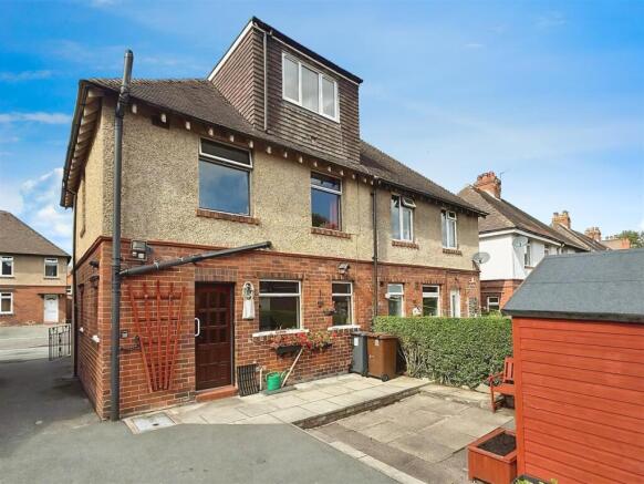 4 bed property, in Morley Street, £170,000
