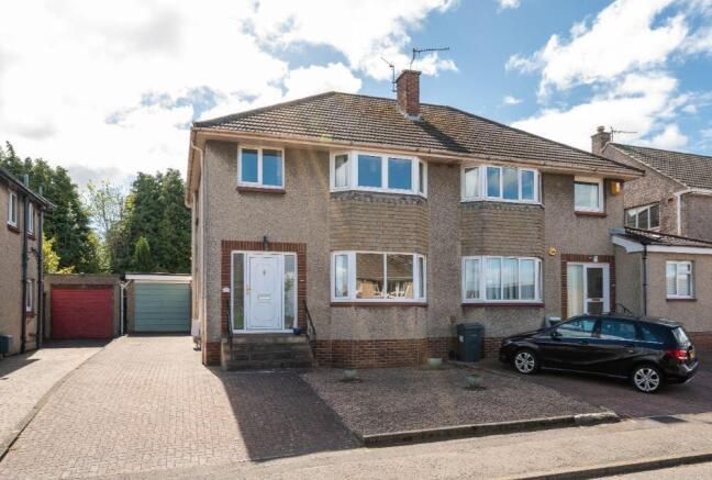 3 bed property, in 42 Thomson Road, £325,000