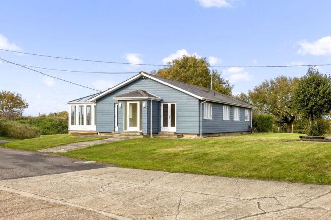 2 bed property, in Nr. Storrington - South Downs National Park, £595,000