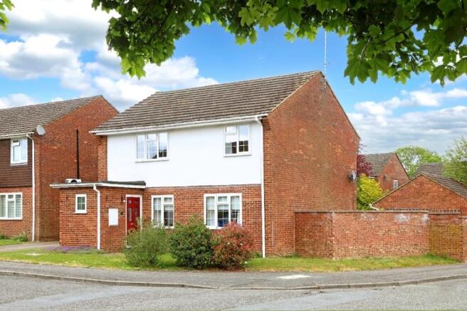 4 bed property, in Godolphin Road, £799,950