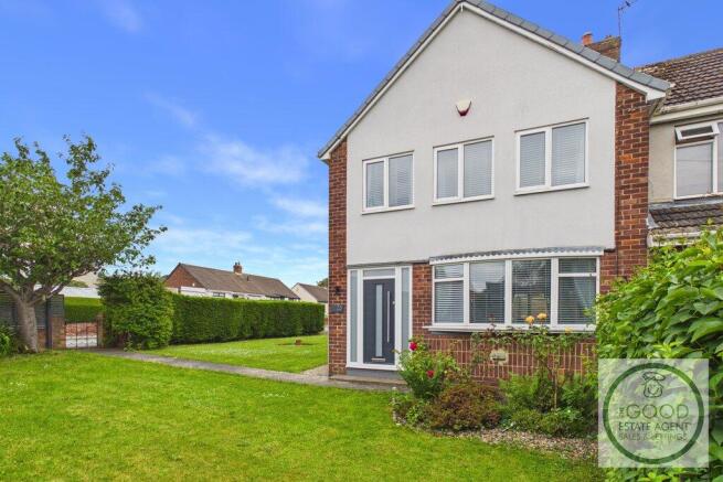 3 bed property, in Melrose Gardens, £225,000