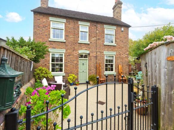 3 bed property, in Harris's Green, £399,500