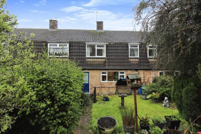 3 bed property, in Lee Road, £120,000