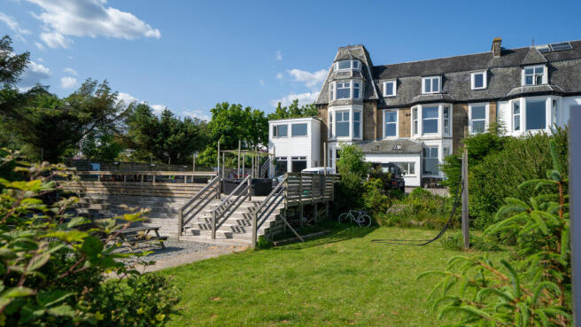 14 bed property, in Exclusive Use / Self-Catering Accommodation, £350,000