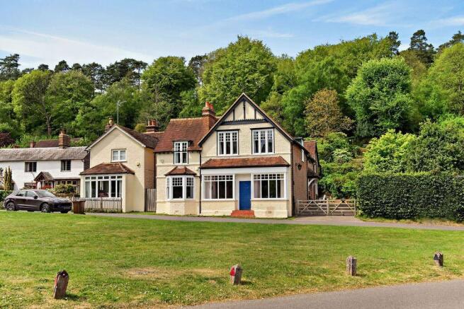 6 bed property, in Felday Glade, £1,250,000