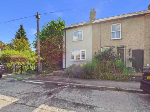 2 bed property, in Bois Moor Road, £425,000