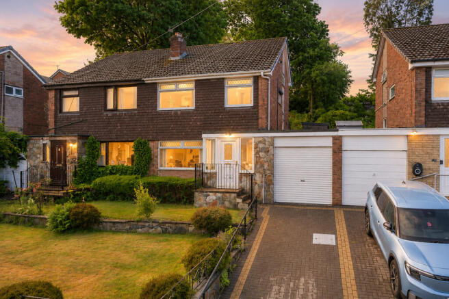 3 bed property, in Torwood Road, £250,000