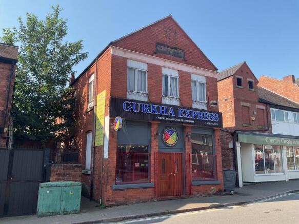 2 bed property, in First Floor, £40,000