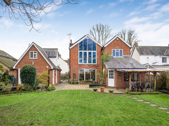 5 bed property, in St John's Avenue, £1,000,000
