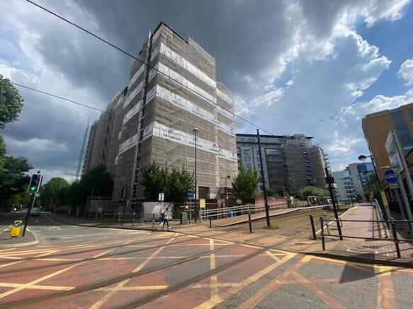 2 bed property, in Apartment 919, £75,000