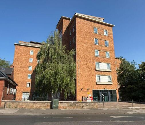 1 bed property, in Apartment 63 The New Alexandra Court, £39,000
