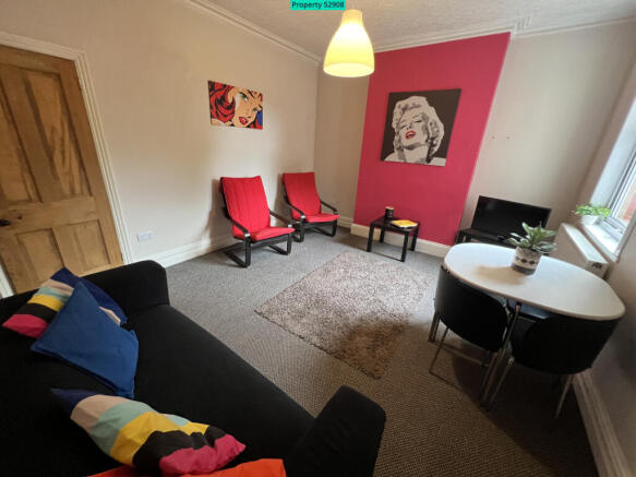 4 bed property, in Stanley Street, £184,950