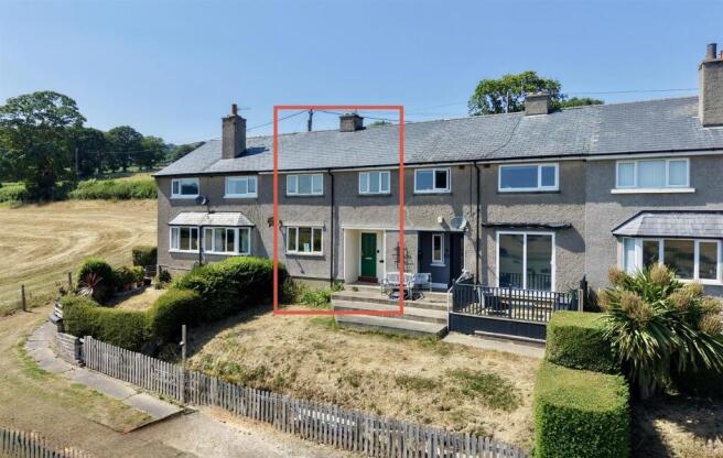 3 bed property, in Bron Idda, £139,950