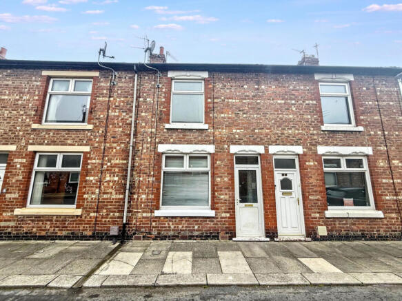 2 bed property, in Linden Road, £50,000