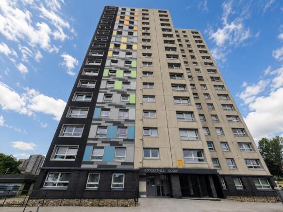 1 bed property, in 17 Stockethill Court, £30,000