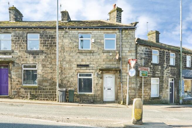 1 bed property, in Halifax Road, £65,000