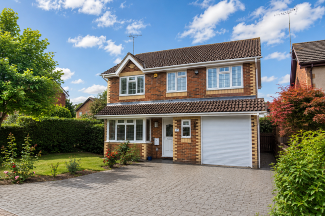 4 bed property, in Walsh Avenue, £600,000