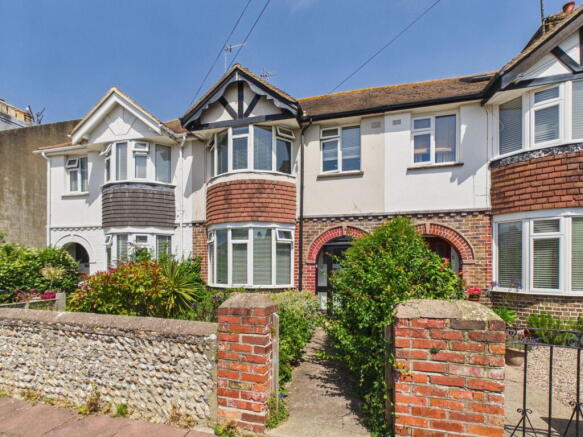 3 bed property, in Cottenham Road, £400,000