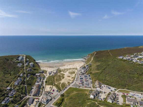 4 bed property, in West Cliff, £595,000