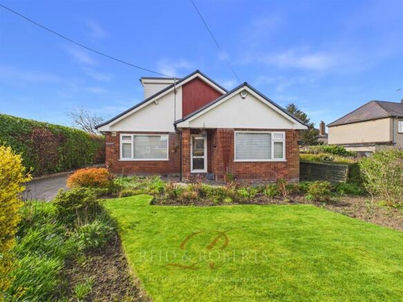 3 bed property, in Bryn Lane, £280,000