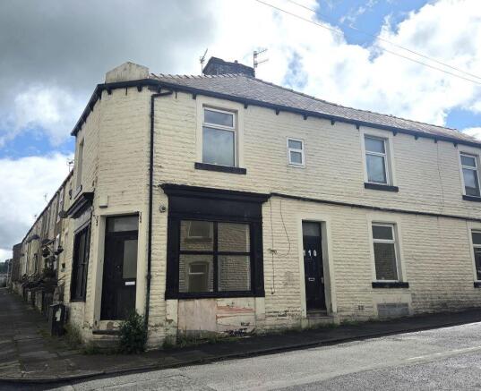 4 bed property, in 110 Springfield Road, £30,000