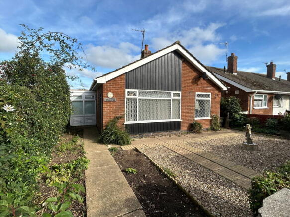 3 bed property, in Lincoln Road, £185,000