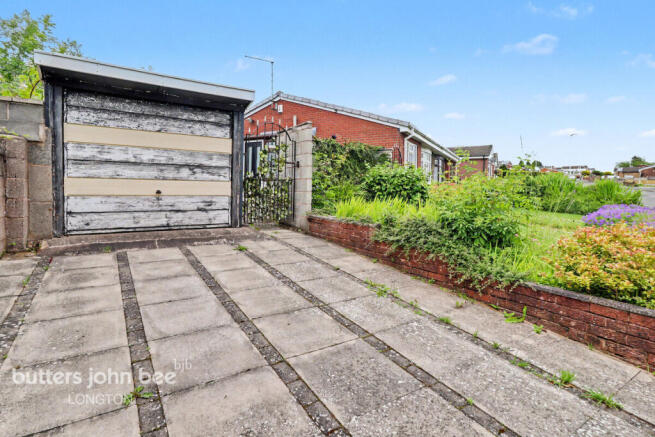 2 bed property, in Forrister Street, £170,000
