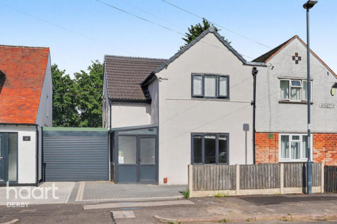 3 bed property, in Bennett Street, £230,000
