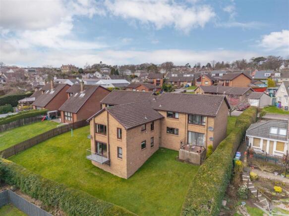 2 bed property, in Lorne Crescent, £155,000