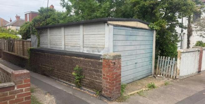 Land, in Firle Road, £5,000
